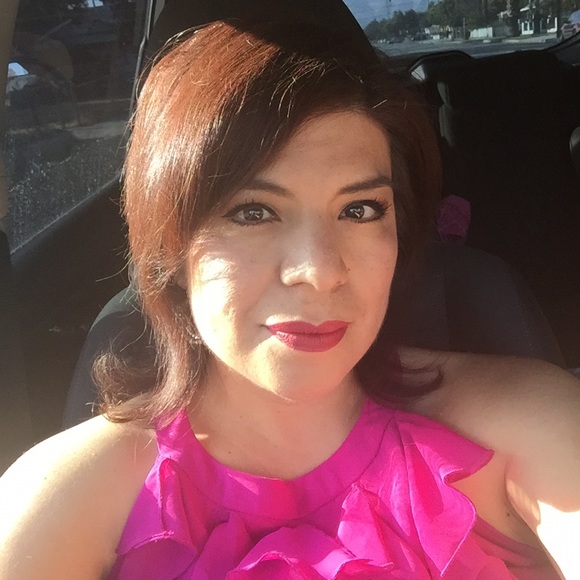 Sleeveless Ruffle Blouse - Picture 3 of 3